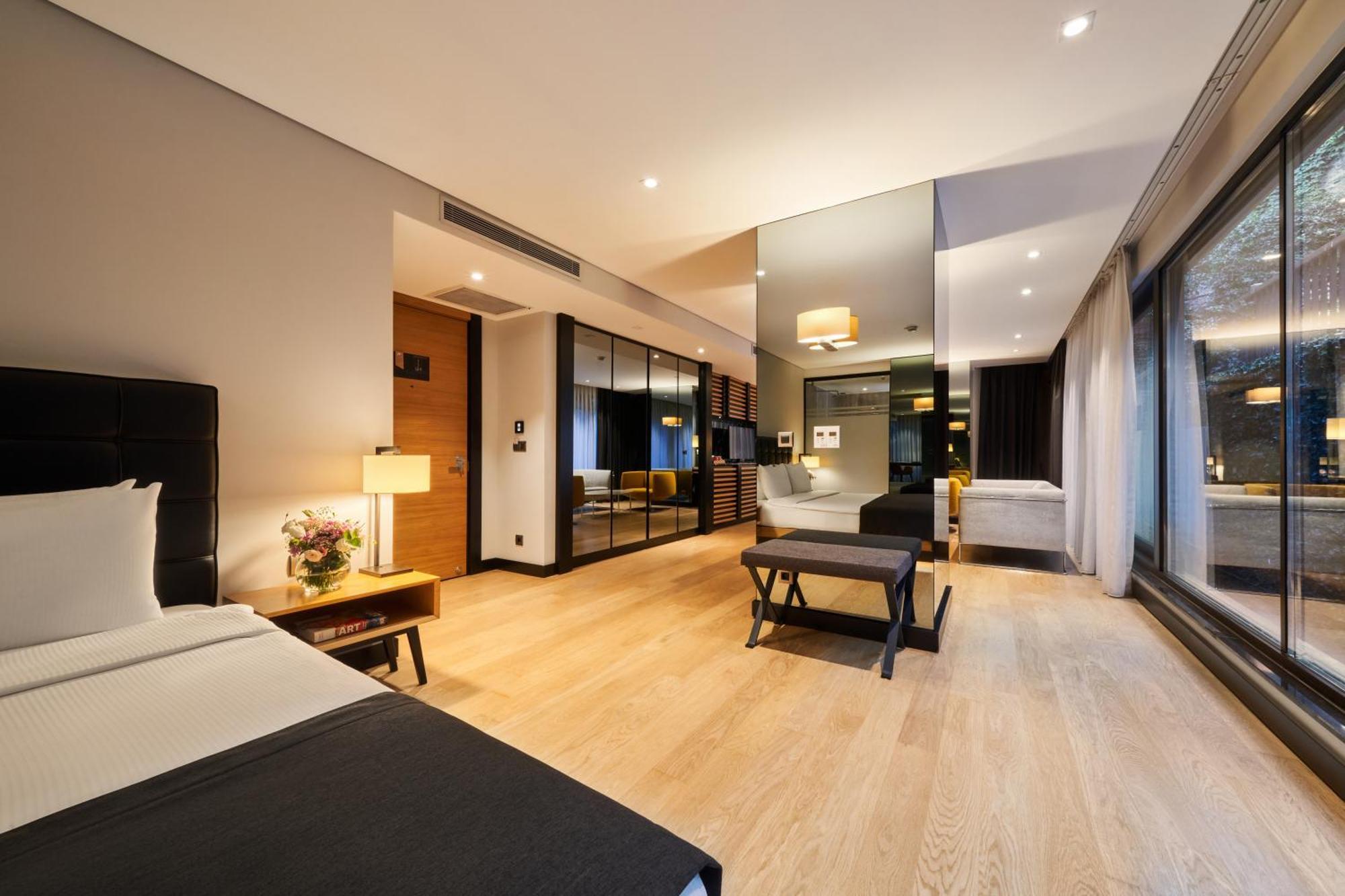 Metropolitan Hotels Bosphorus - Special Category Isztambul Kültér fotó